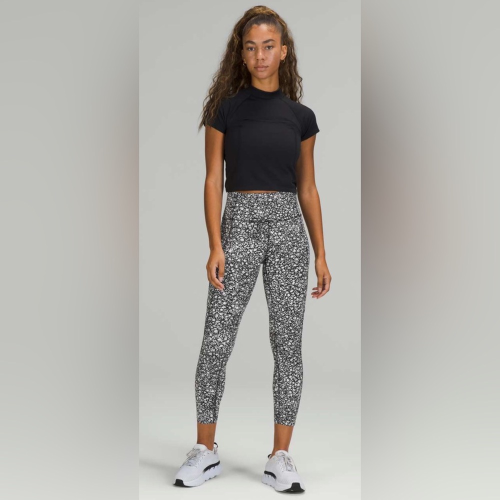 NWOT Lululemon Fast and Free High-Rise Tight 25" *Nulux - Picture 2 of 7
